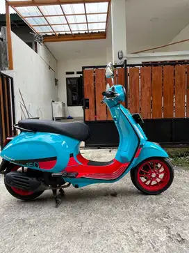 Vespa Primavera Color Vibe