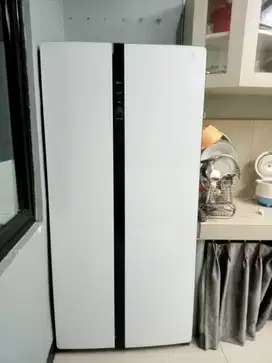 Butuh Uang Cepat, Di Jual Kulkas 2 Pintu Merek Polytron