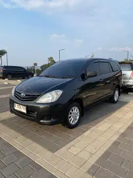DIJUAL CEPAT Toyota Innova E MT 2009 MURAH