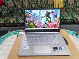 Laptop hp 14s dq4016tu kondisi istimewa mulus seperti baru