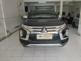 PAJERO DAKAR 2.4 A/T DIESEL HITAM 2023