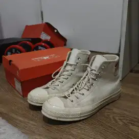 Converse Chuck Taylor putih ukuran 43 boleh nego