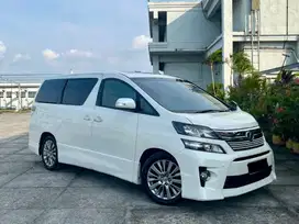Toyota Vellfire Z Golden Eyes 2014