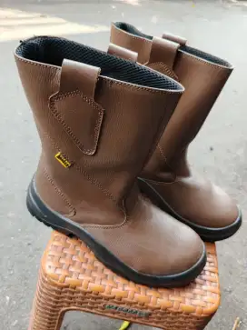 Jual sepatu safety ranger original 2025 size 43 bis bayar cod
