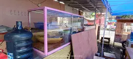 Dijual Etalase Kaca P. 150 cm x L. 70 cm x 1m