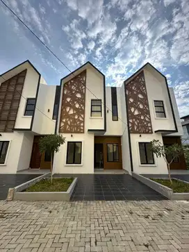 Rumah Cantik Daerah cemara Komplek GM Regency