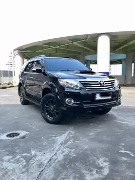 Km 50rb Toyota Fortuner 2.5 G VNT Diesel AT Th 2015 Black Last Edition