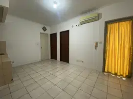 Disewakan unfurnish tipe 2br apartment mediterania garden residence 1
