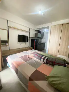 Green Bay Pluit sewa studio Full Furnished lantai sedang View Laut