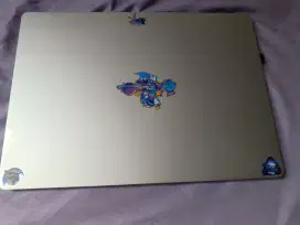 Laptop Tecno Megabook T1 R5