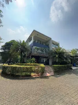 Dijual Rumah Mewah di Costarica, Delatinos BSD City (HOEK, Furnished)