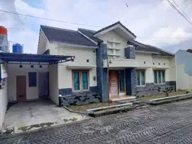 RUMAH MURAH CANTIK SIAP HUNI DALAM PERUMAHAN GODEAN