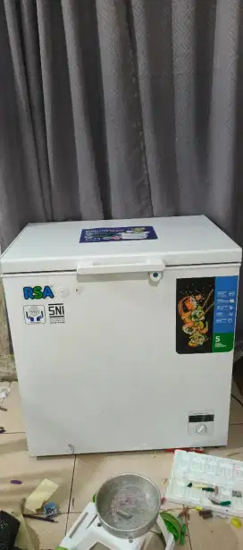 Dicari kompresor untuk frezer rsa 200lt