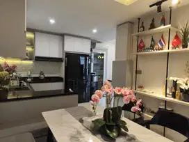 Rumah Hook Full Furnished Cluster Rossini Ada Taman