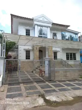 Jual Rumah Mewah Siap Huni kawasan Sentul City Cluster Yunani No 08