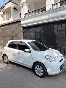 Nissan March 2012 Bensin
