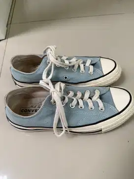 Sepatu converse