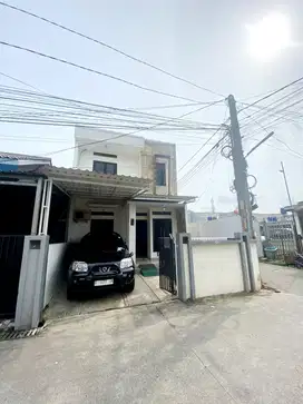 Rumah 2lantai di jatikramat bekasi LT.98m posisi hook