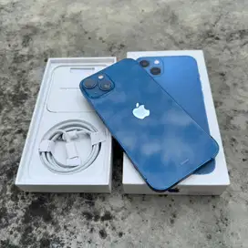 iPhone 13 128GB Blue Fullset Mulus Garansi iBox 5 Bulan lagi