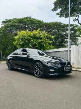 BMW 330i 2.0 Msport 2021 km 18rb