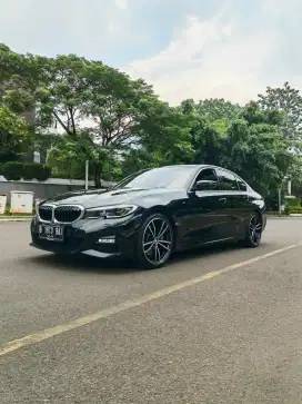 BMW 330i 2.0 Msport 2021 km 18rb