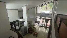 RUMAH LELANG MURAH BANGET 1 lantai strategis Setramurni Tengah IV