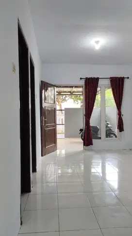 Disewakan Rumah di Green Hills Residence/Komplek Danamon
