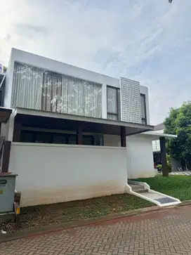 Rumah Modern Siap Huni Posisi Hook di Discovery Bintaro NY16619
