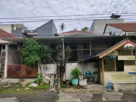 DIJUAL RUMAH HITUNG TANAH KRISKENCANA SARI BARAT SURABAYA RON.A1674