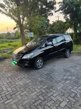 Innova G Diesel matic 2015