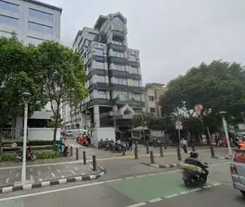 Gedung 9 Lantai di Salemba Raya, Hanya 15 Menit ke Tol Cempaka Putih