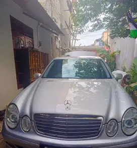 Mercedes-Benz E200 2007 Bensin