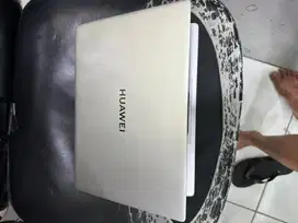 Huawei matebook D14 i3 1215U 8/256 GB