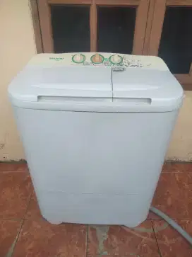 Jual mesin cuci 2 tabung merk Sharp 7 kg normal