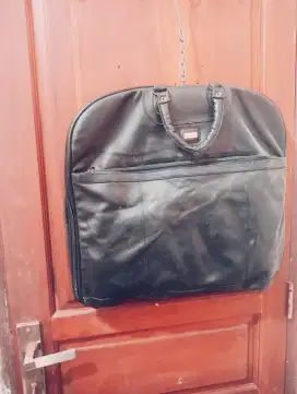 Sarung Kulit Jas Hitam