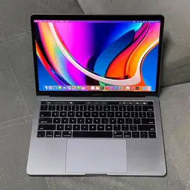 Macbook Pro Touchbar 2017 8/512GB