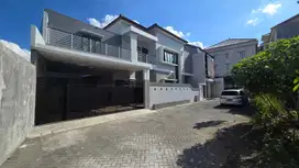 Rumah Baru Gress Minimalis Modern Dekat Pasar Gede dan Widuran Solo