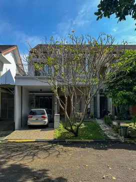 Dijual Rumah Lingkungan Asri Emerald Bintaro Jaya 230456