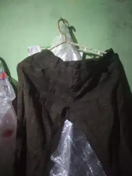 Celana panjang pria M ABRI