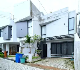 Rumah Villa Siap Huni Swim Pool Lembang Kota Bandung