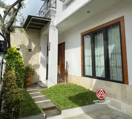 Tebet Barat, Rumah Cantik Siap Huni, Bagus dan Terawat