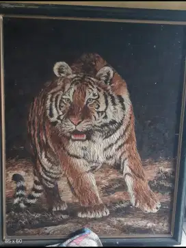 lukisan harimau antik (dari bulu)