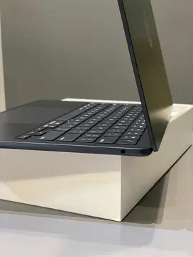 Macbook Air M4 13inch 16/512