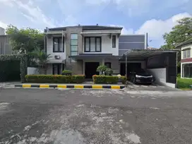 Rumah Mewah di Cluster Elite Colomadu Gonilan Kartasura Solo