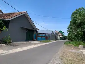 Tanah Tajem Sleman 1 menit SD Model Jogja