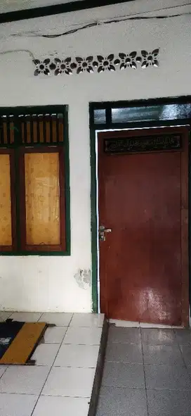 kamar kos yg sangat strategis aman nyaman dan lengkap fasilitas
