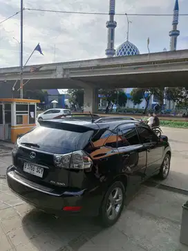 Lexus RX330 A/T hitam