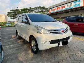 Toyota Avanza G Manual 2013 Putih Istimewa