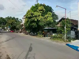 Tanah strategis tepi jalan area bisnis Jebres Surakarta