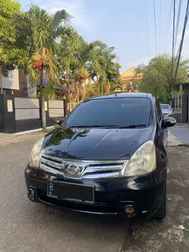 Nissan Grand livina Ultimate 2012